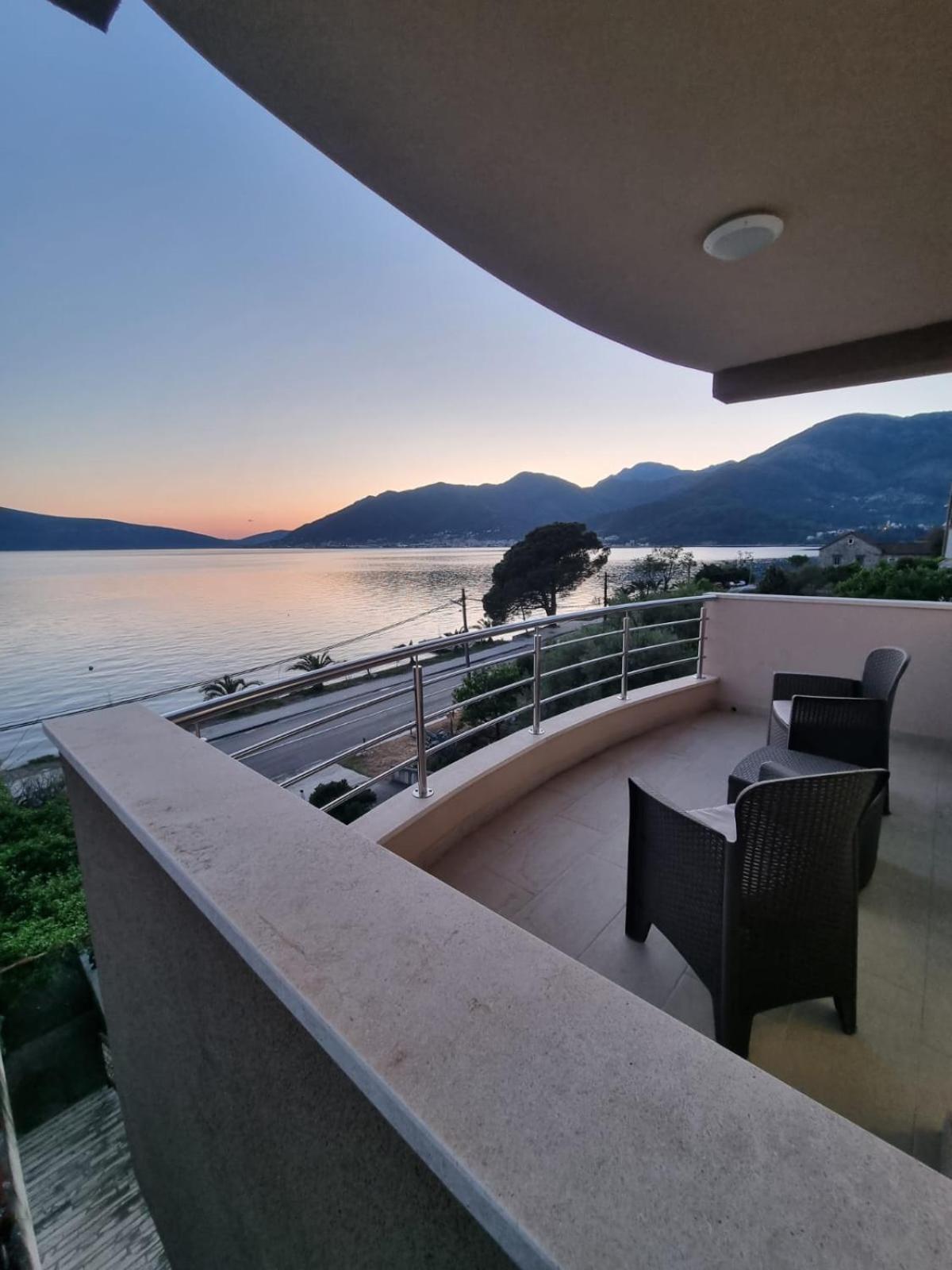 Matkovic Residence Tivat Exterior foto